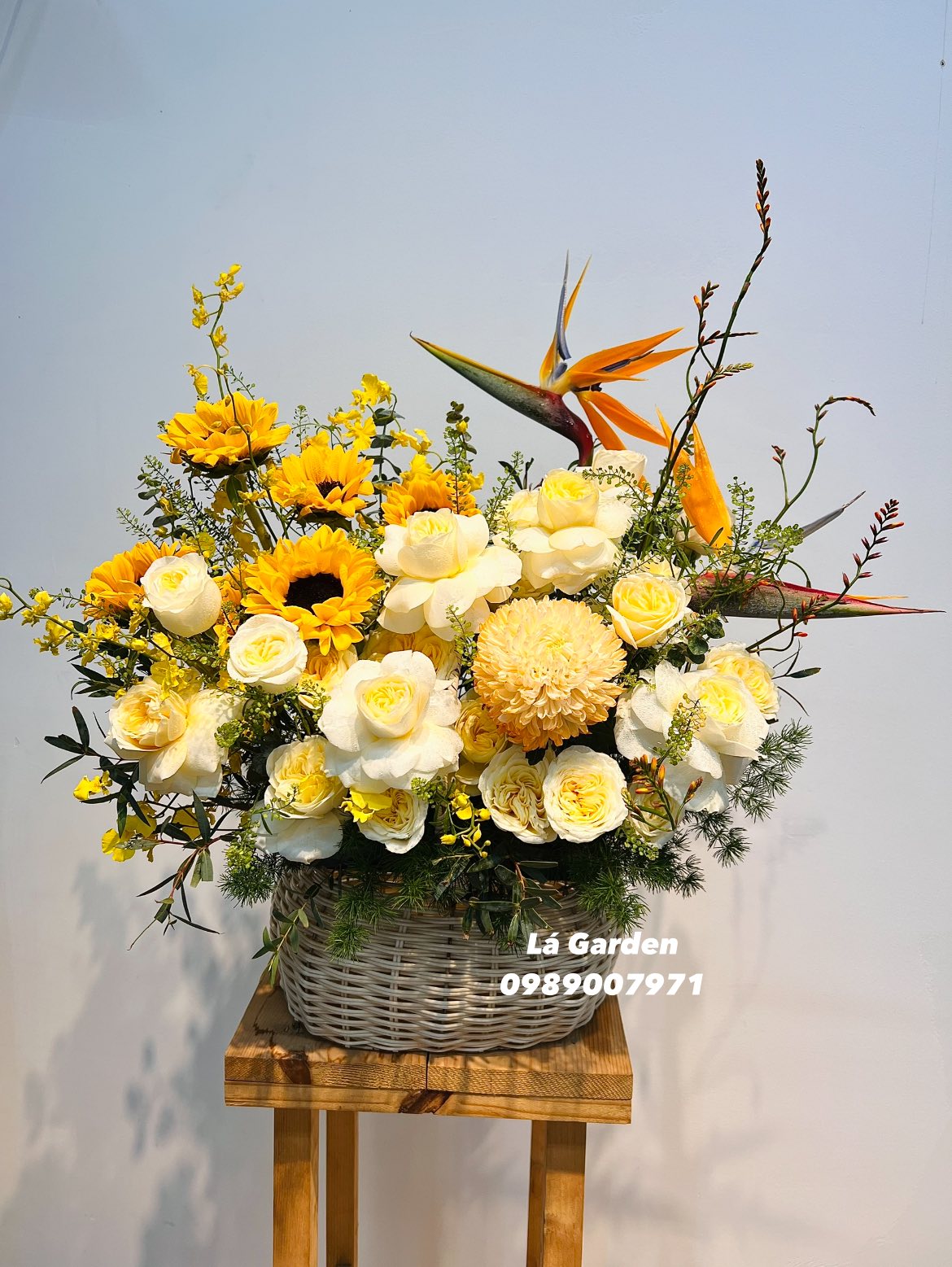 Giỏ hoa chúc mừng