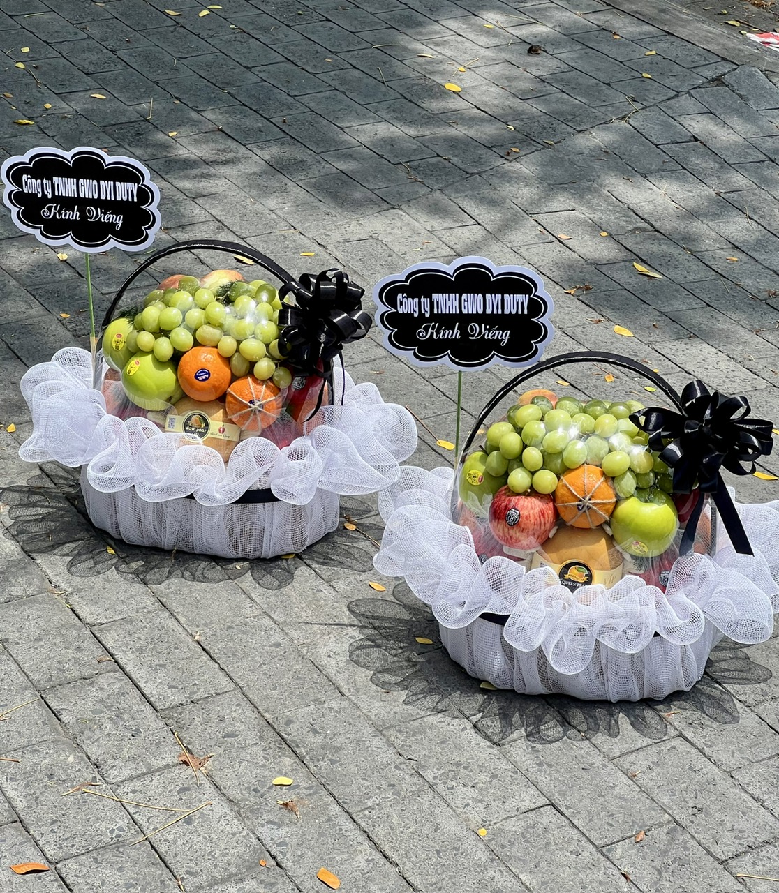 Giỏ trái cây viếng