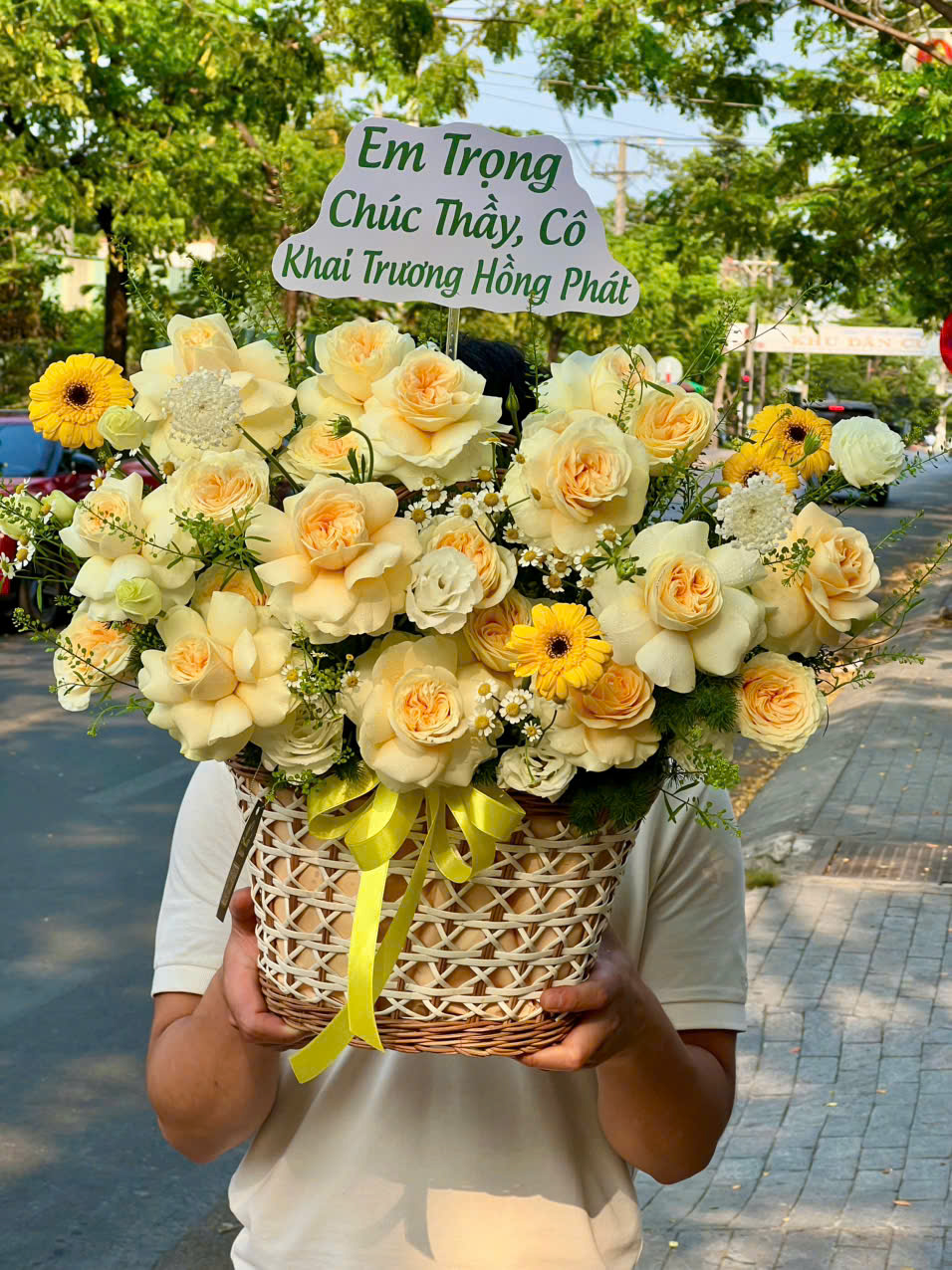 Giỏ hoa chúc mừng