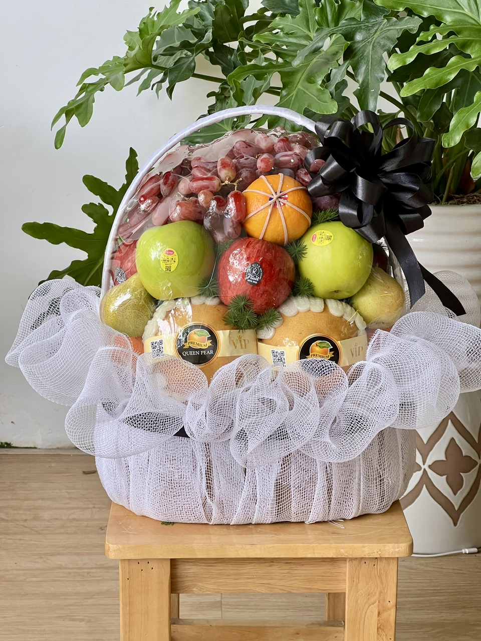 Giỏ trái cây viếng