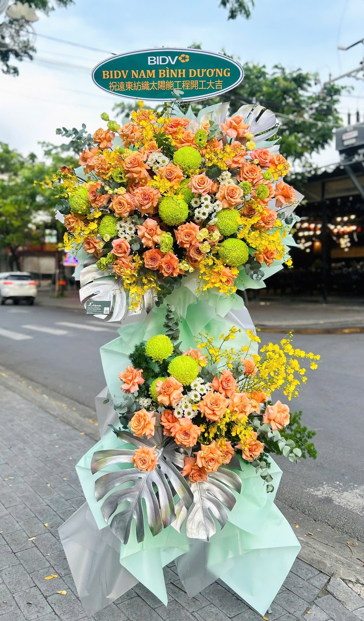 LẴNG HOA CHÚC MỪNG